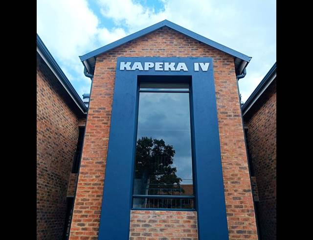 1 BEDROOM PROPERTY TO RENT IN DIE BULT